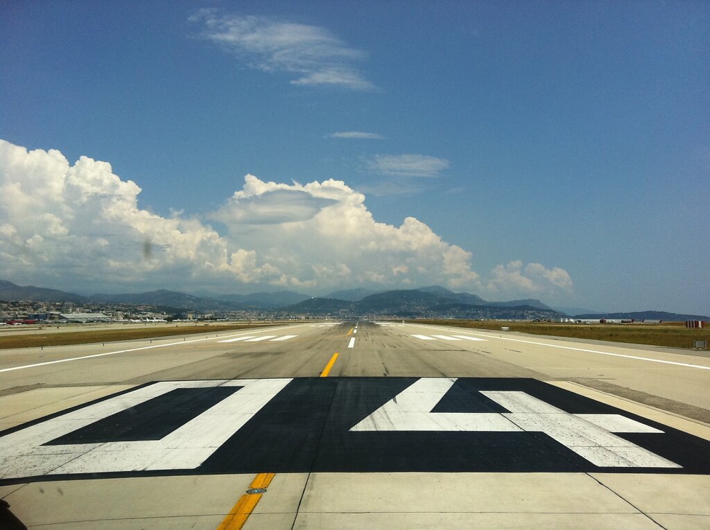 04.06.2011 Nizza | Takeoff