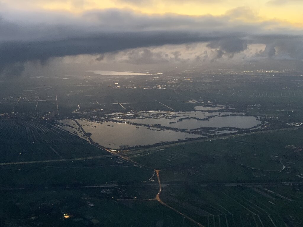 11.10.2020 München - Amsterdam | Sonnenuntergang über Holland