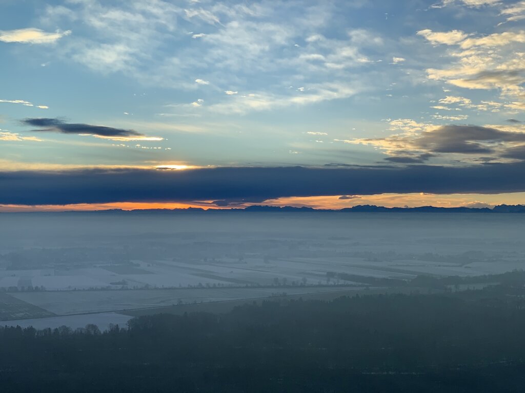 04.12.2020 Münster - München | Morgendunst vor den Alpen