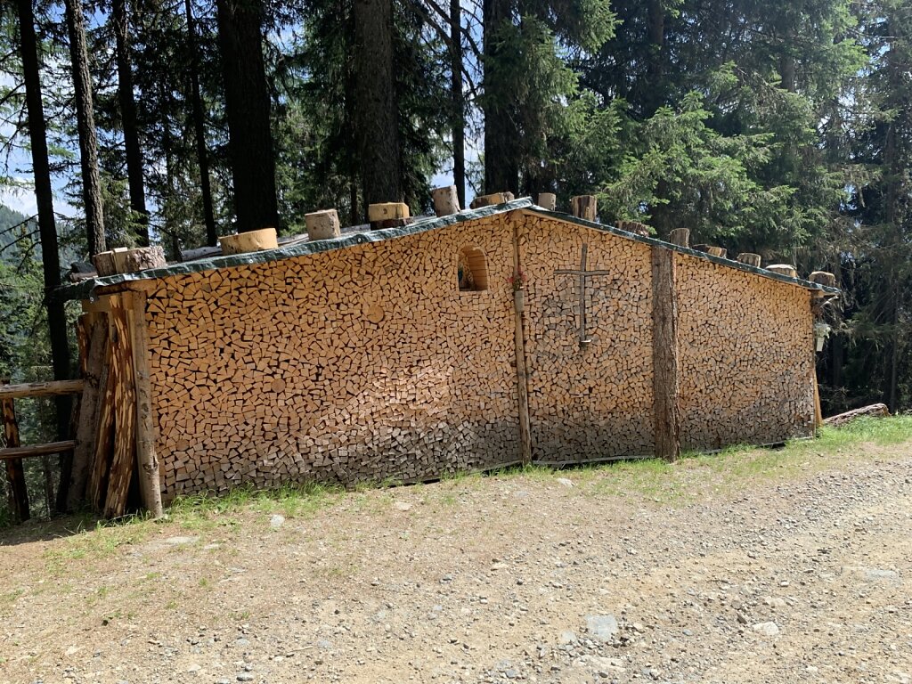 13.08.2021 Eine Holzkirche?