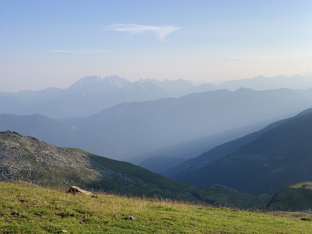 14.08.2021 Hüttenausblick am Abend