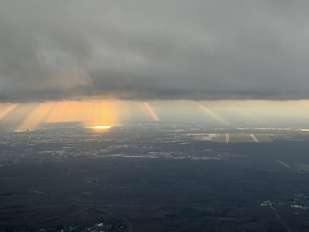 02.01.2022 München - Düsseldorf | Düsseldorf im Gotteslicht