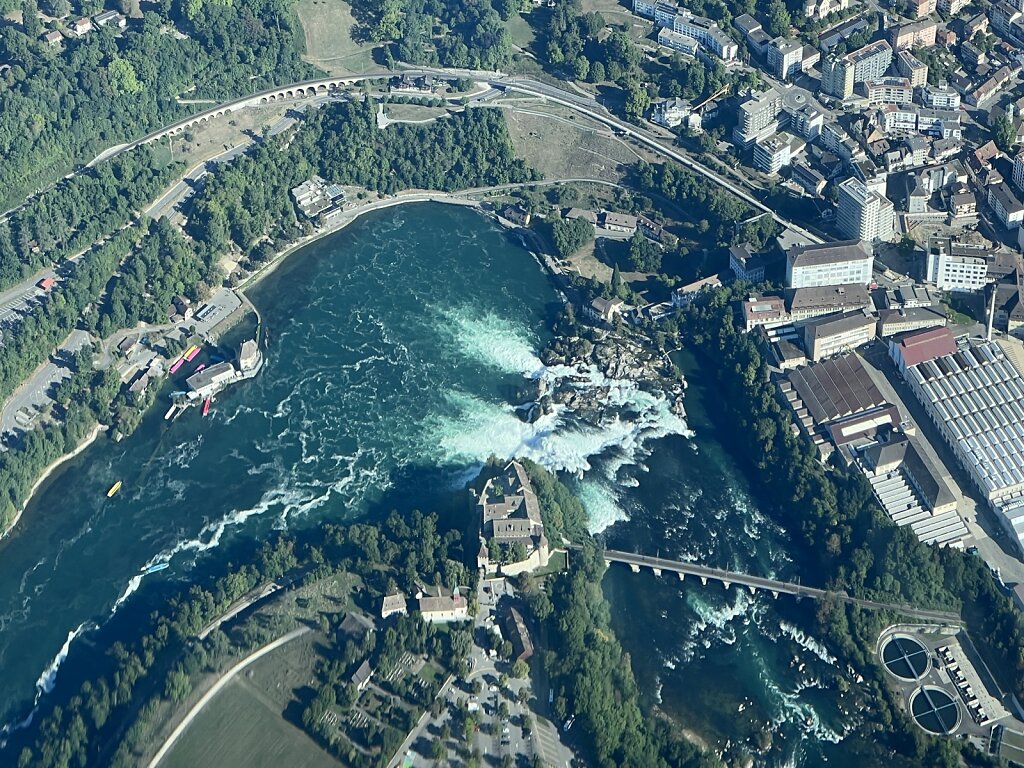 22.08.2022 München - Zürich | Über dem Rheinfall