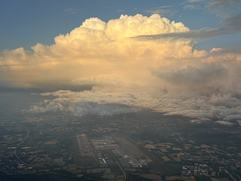 04.07.2023 Lyon - München | Gewitter über MUC