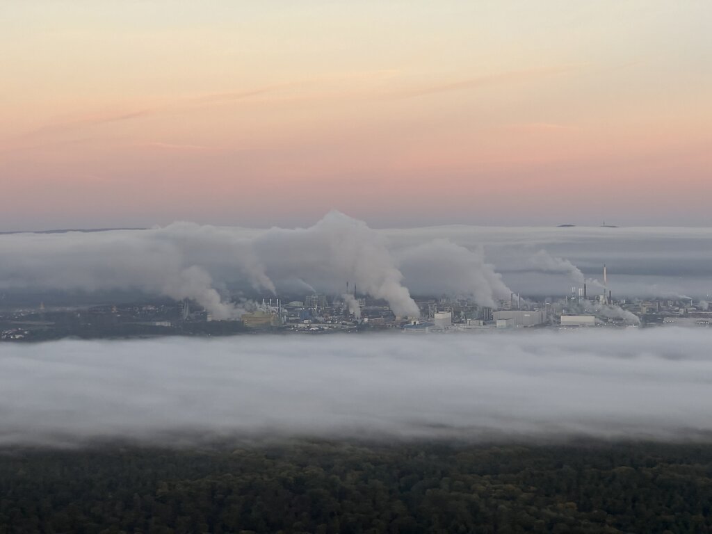 23.10.2023 Wroclaw - Frankfurt | Industrienebel