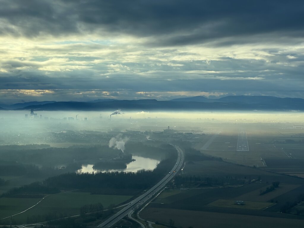 12.02.2025 München - Basel | Approaching Basel